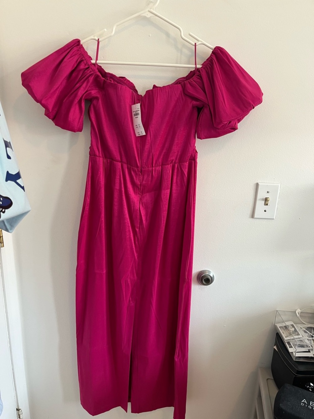Abercrombie & Fitch Fuchsia Off-Shoulder Puff Sleeve Midi Dress - Picture 4 of 6